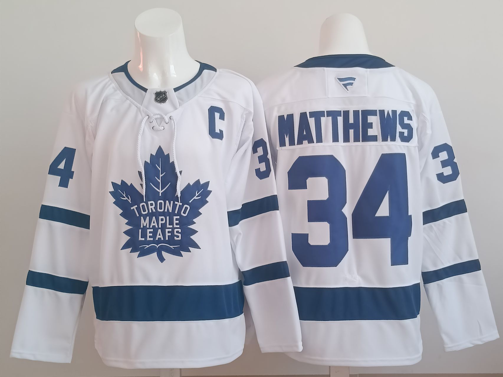 Men 2025 Toronto Maple Leafs 34 Matthews White NHL Jersey style 01